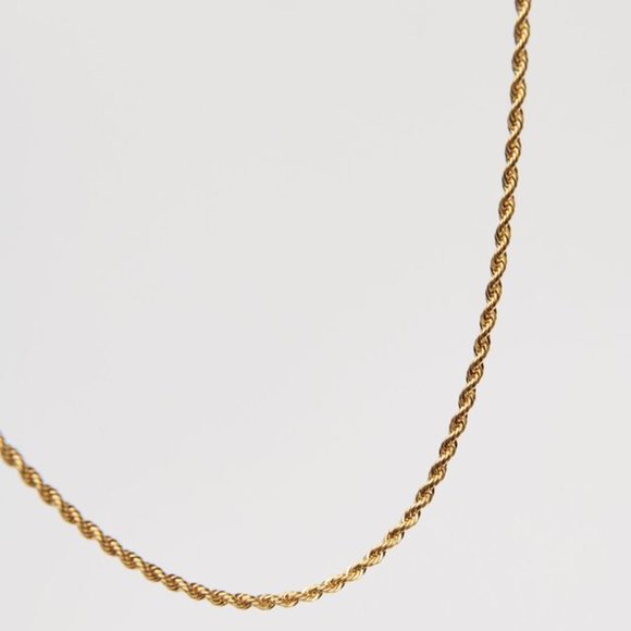14K Gold Plated Twist Chain - Picture 2 of 5